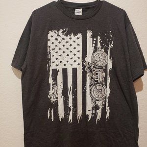 Port & Company Mens American Motorcycle Graphic T Shirt. Size L.